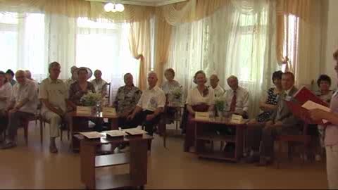 Глава администрации Ленинского района города Чебоксары Владимир Филиппов вручил медали «За любовь и верность» супружеским парам
