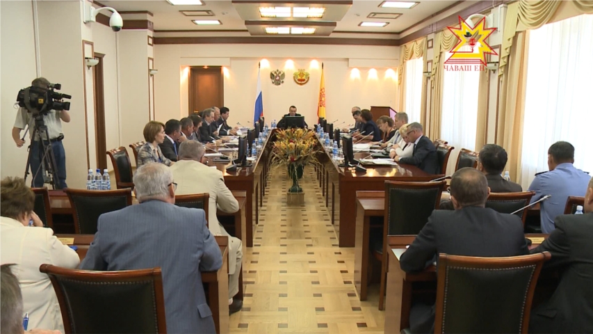 Трудоустройство молодых специалистов на контроле.