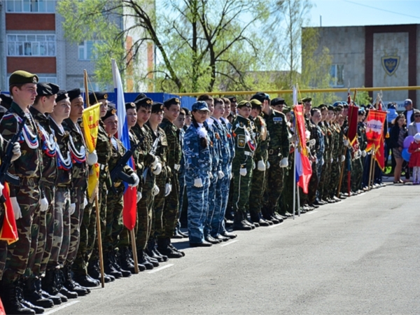 День Победы. Парад и возложение цветов.