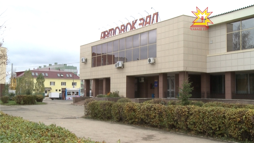 Автобусы с объявлениями