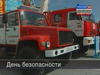 Экстренные службы республики выставили образцы новейшей техники