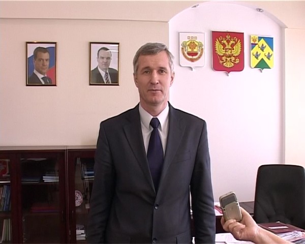 Поздравление главы администрации г. Новочебоксарск Александра Сироткина с 8 марта