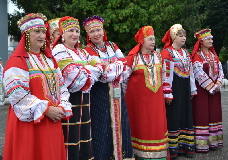 Чувашские города. Звучи Российская глубинка Алатырь. Алатырь фестиваль звучи Российская глубинка. Чувашия.