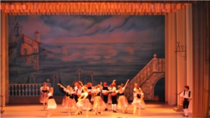 Премьерой балета Михаила Чулаки «Труффальдино. Слуга двух господ» открылся XVII Международный балетный фестиваль