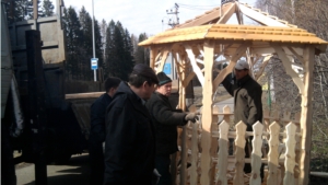 В Опытном лесничестве новые противопожарные аншлаги и беседки