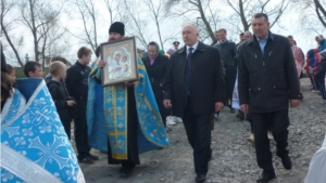 Юрий Попов подарил селу икону Иерусалимской Божьей матери