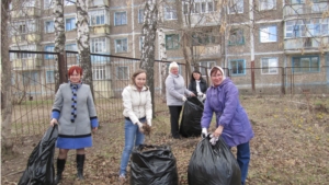 СОШ №3 провели субботник на своей пришкольной территории