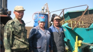 Сельхозорганизации Цивильского района активно участвуют в посадке картофеля