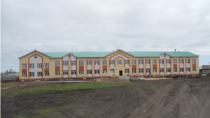 Продолжается строительство школы в д.Т.Сугуты