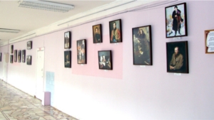 На празднике «Последний звонок» в 4 школах Чувашии открылись выставки шедевров русской живописи