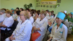 В канун профессионального праздника медработников поздравил глава администрации района Юрий Моисеев