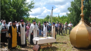 Освещение и поднятие купола часовни Святой Троицы с.Шамкино