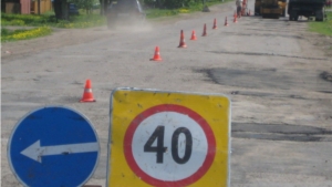 В Мариинско-Посадском районе ведется активная работа по летнему содержанию автомобильных дорог