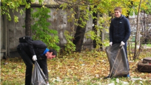 Добрые дела на благо города: Месячник по санитарной очистке и озеленению территорий Калининского района в разгаре!