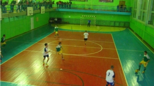 Открытый турнир по мини-футболу на призы главы администрации Урмарского городского поселения