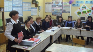 Ассоциации учителей-предметников  Ядринского района рассмотрели вопросы повышения качества освоения образовательного стандарта