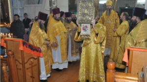Епископ Алатырский и Порецкий Феодор совершил Божественную литургию  в храме Святителя Николая