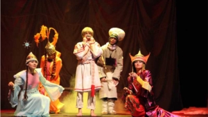 Артисты театра юного зрителя показали в Башкортостане спектакли для детей и взрослых на чувашском языке