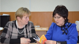 В рамках проведения Общероссийского дня приема граждан в администрациях Мариинско-Посадского района, сельских и городского поселений проводятся приемы заявителей