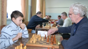 Лучшие шахматисты встретились на Рождественском турнире