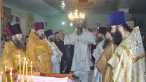 Епископ Алатырский и Порецкий Феодор провел Божественную литургию в день престольного праздника села