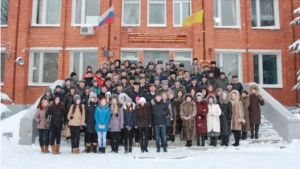 Торжественное открытие мемориальной доски в память первого областного военного комиссара Чувашии