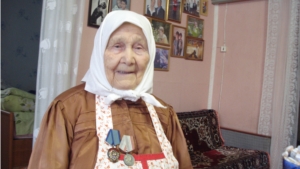 90 лет жительнице с.Л.Таяба Е.И.Поповой
