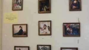 В дар Ядринской центральной библиотеке преподнесли репродукции известных картин из коллекций Государственного Эрмитажа и Государственной Третьяковской галереи