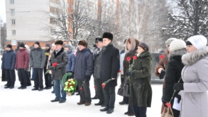 В Новочебоксарске митингом и минутой молчания отметили 71-ю годовщину победы в Сталинградской битве