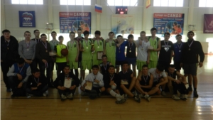 В Ядринском районе состоялись I межрайонные соревнования по баскетболу на «Кубок молодежи»