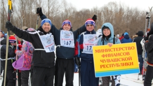 Сотрудники министерства финансов приняли участие в «Лыжне России - 2014»