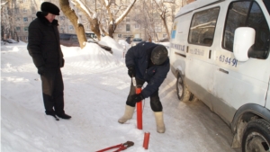 В Калининском районе Чебоксар демонтированы незаконные ограничители парковок