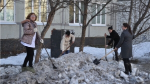 Сотрудники Городской клининческой больницы №1 на экологическом субботнике: &quot;Чистота – наша общая забота&quot;