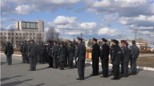 г.Новочебоксарск: гарнизонный развод на площади Победы