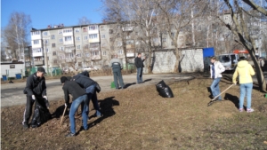 Праздник Пасхи встретили ударным трудом: сотрудники спортивных школ провели экологические субботники