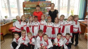 Состоялась игровая программа «Тăван чĕлхемĕр, ĕмĕр сывă пул», посвящённая Дню чувашского языка