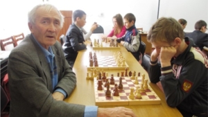Познавательный турнир по шашкам и шахматам