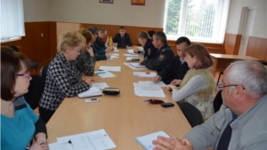 В Мариинско-Посадском районе состоялось заседание антитеррористической комиссии по вопросам обеспечения безопасности в период подготовки и проведения майских праздников