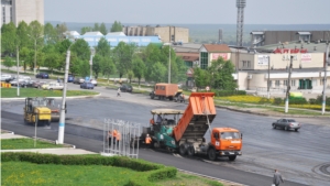 В Новочебоксарске начали укладку асфальтного покрытия