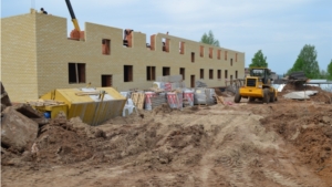 В Мариинско-Посадском районе продолжаются работы по строительству и реконструкции многоквартирных домов
