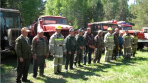 Тактико-специальные учения по тушению лесных пожаров прошли в Шемуршинском лесничестве