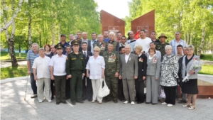 В Новочебоксарске прошел митинг, повещенный Дню автомобильных войск