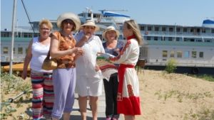Туристы из Перми в «зеленом сердечке» Поволжья