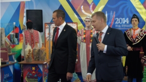 Глава Чувашии М.В. Игнатьев посетил XXI Межрегиональную выставку «Регионы - сотрудничество без границ»