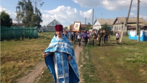 Крестный ход с чудотворной иконой Божией Матери Табынской в с. Большие Яльчики и БУ "Яльчикская ЦРБ"