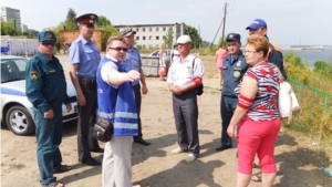 Управление по делам ГО и ЧС г. Новочебоксарска убедительно просит отдыхать только в официально разрешенных местах и соблюдать правила безопасности на воде