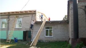 В МБОУ «Нюргечинская СОШ» идет капитальный ремонт спортивного зала