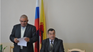 06 октября  в зале  заседаний администрации района состоялось внеочередное тридцатое   заседание шемуршинского районного Собрания депутатов