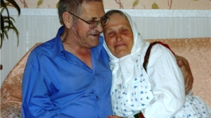 На фотографиях по теме: «Мир пожилых глазами молодых» наши бабушки и дедушки
