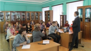 На семинаре работники культуры Мариинско-Посадского района обсудили вопросы о проведении Дня землячества и слета матерей